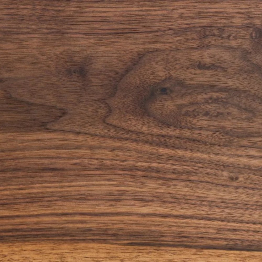 Black walnut macro grain